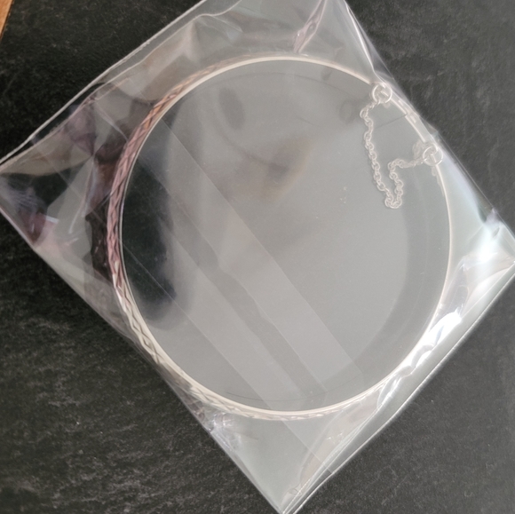 7mm Sterling Silver Bangle BNWT - Picture 2 of 6